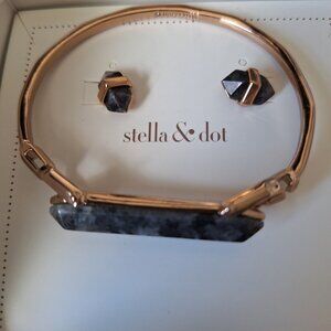 Stella & Dot Larvkite Stone Bracelet & Matching Earrings